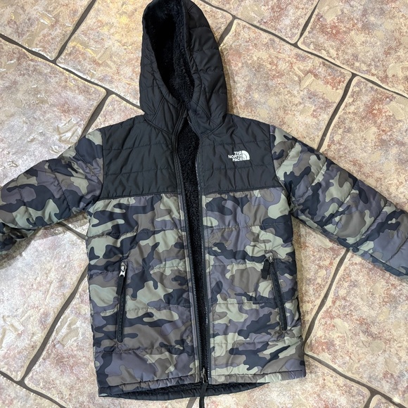 North Face winter jacket - Picture 1 of 3